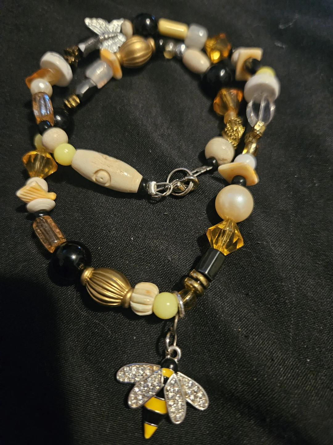 Handmade Bee Necklace - photo 2
