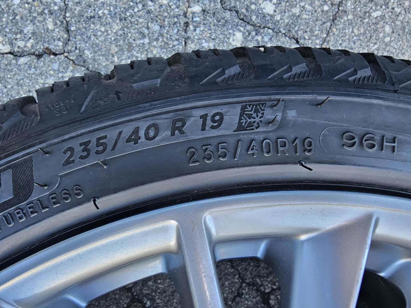 LEXUS IS, ES WINTER PACKAGE 235/40 R19 - photo 5