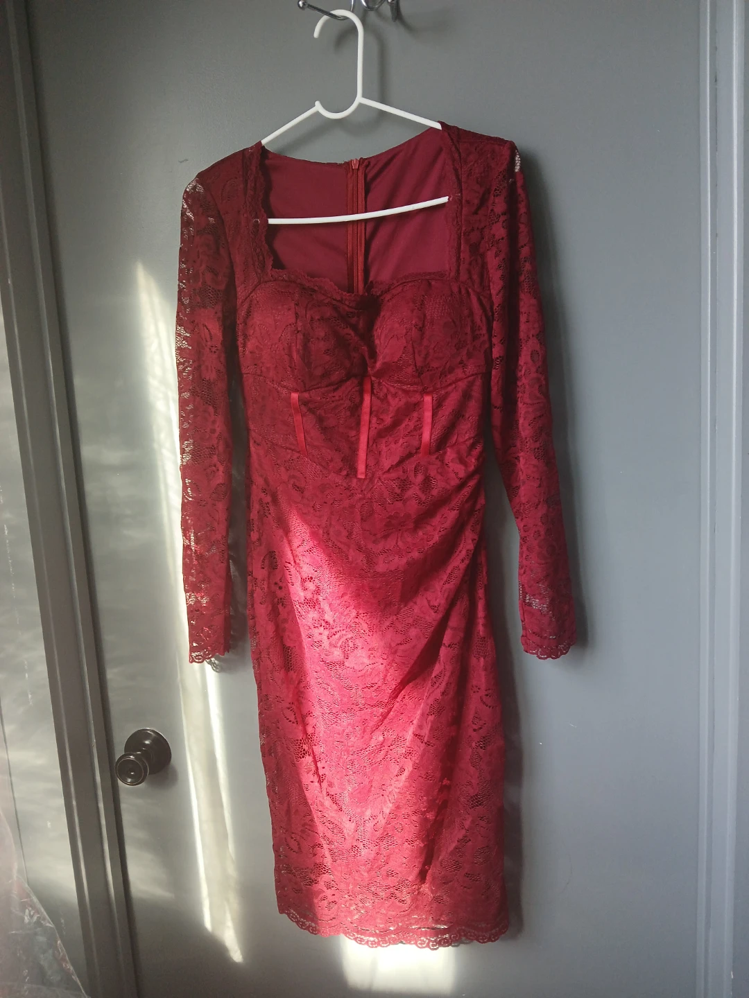 Women's Red Lace Long Sleeve Dress