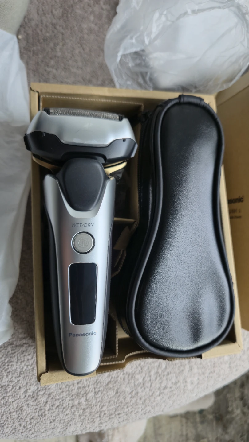 Panasonic Wet/Dry Electric Shaver with Travel Case