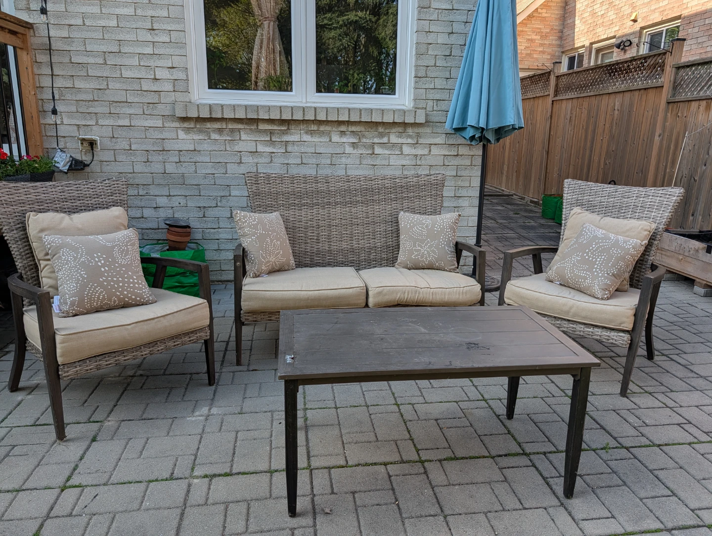 Wicker patio furniture set