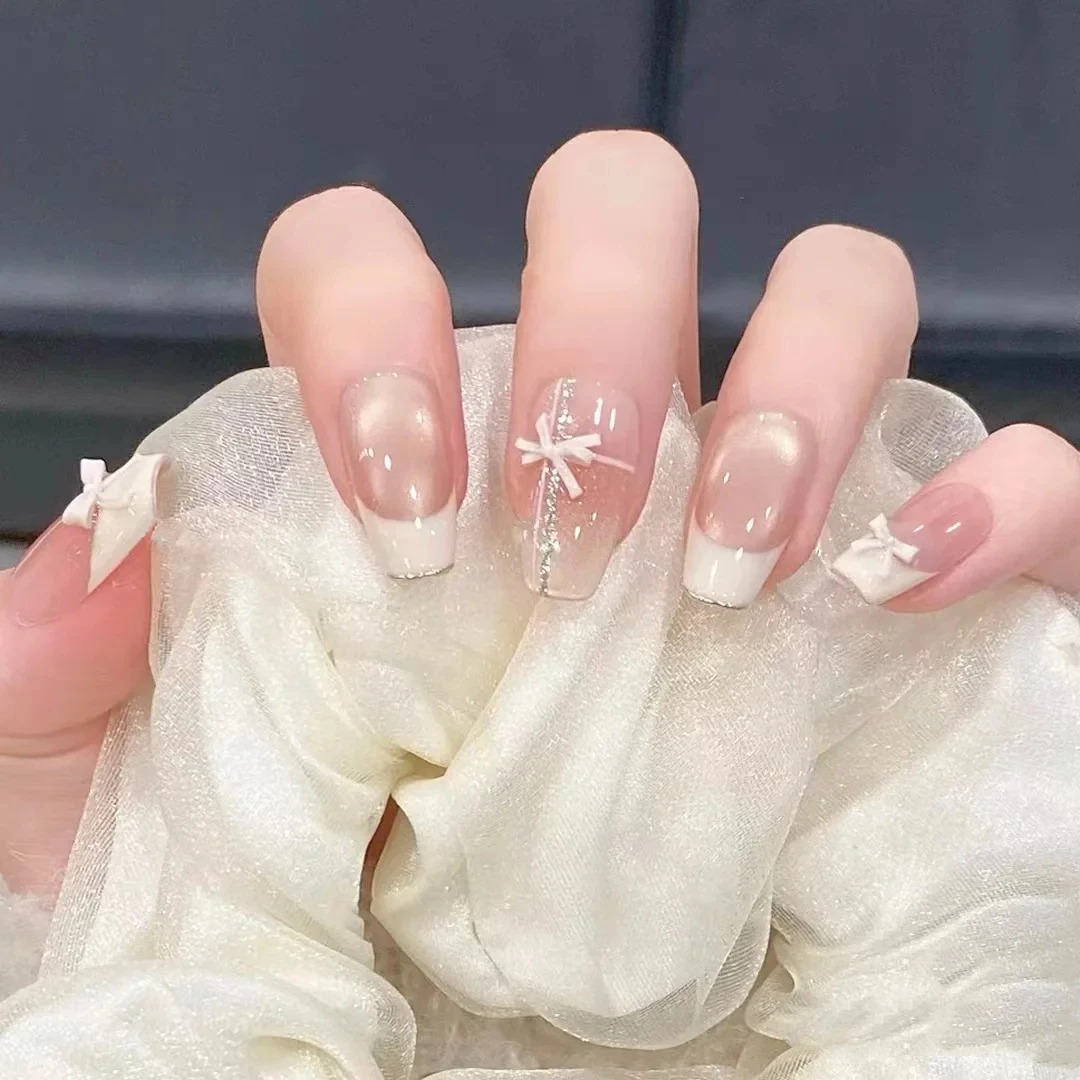 French Tip Press-On Nails with Bows - photo 2