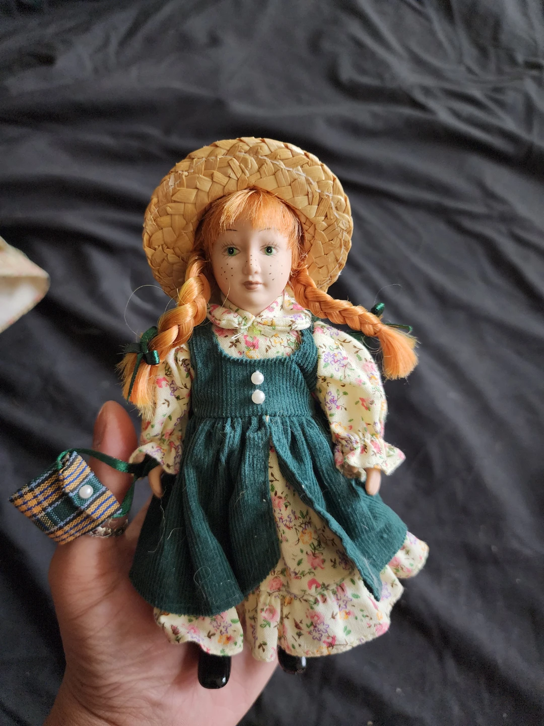 Collectible Porcelain Doll with Straw Hat - photo 2