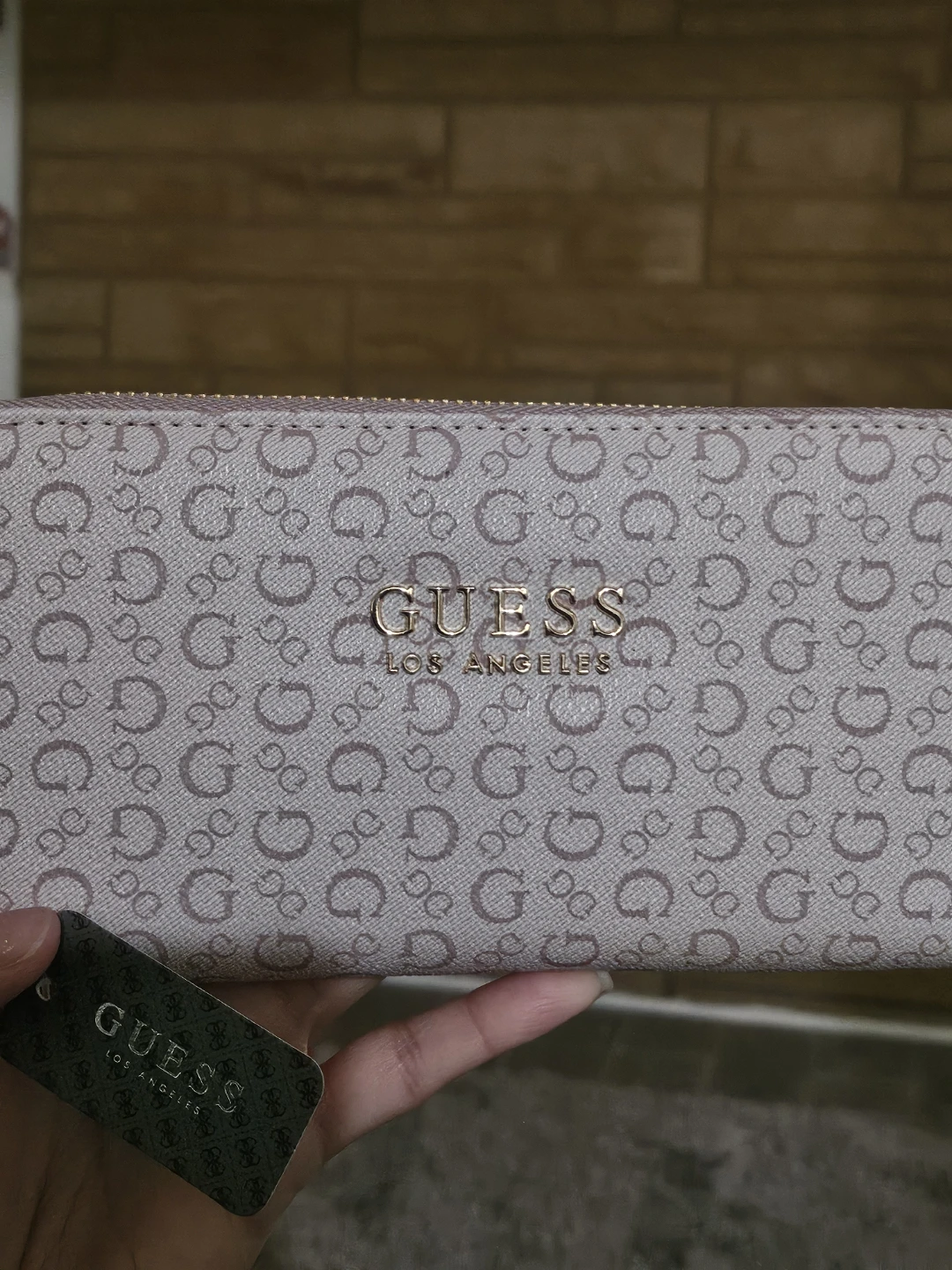 Guess Los Angeles Zip Around Wallet