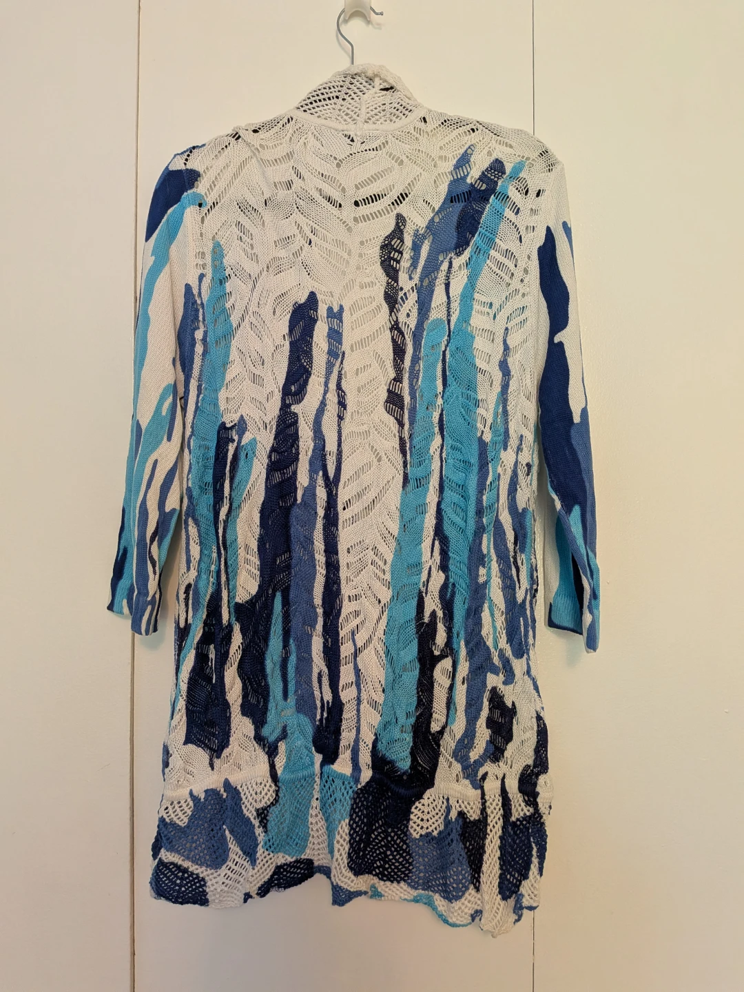 White & Blue Abstract Print Cardigan - photo 2