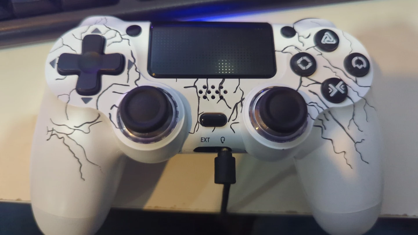 Custom White Wireless Controller with Lightning Design