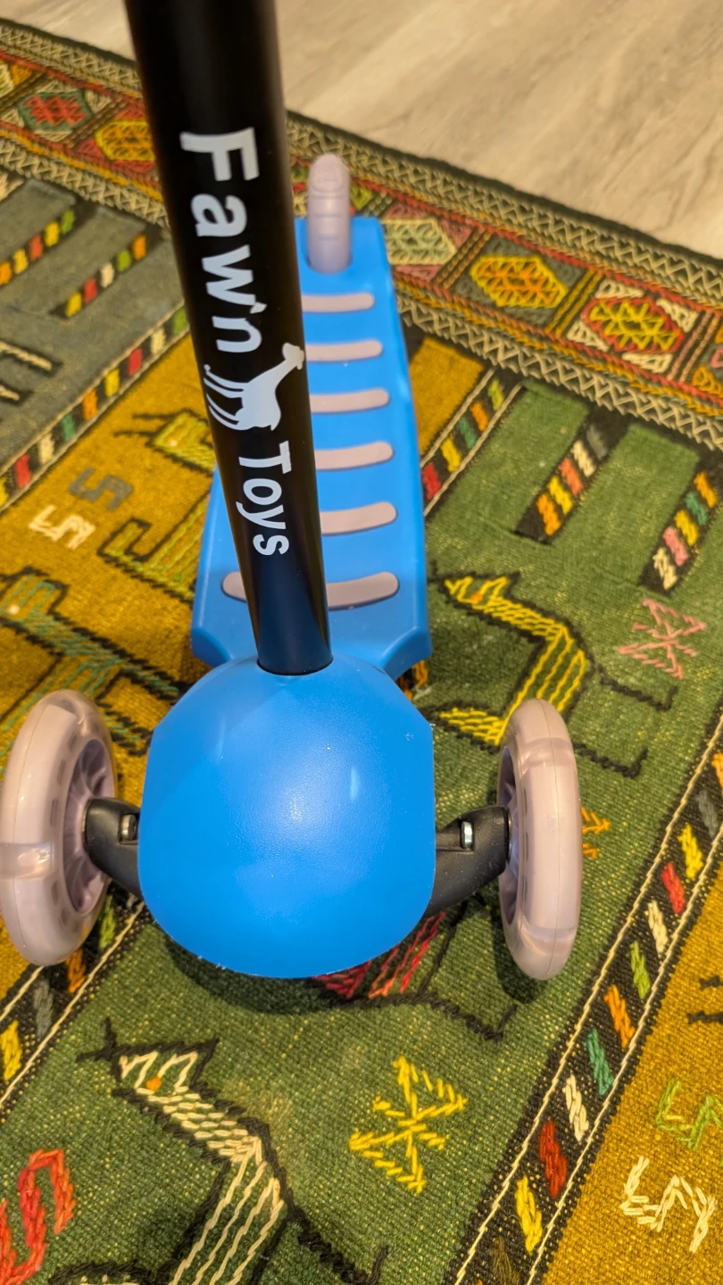 Fawn Toys Blue 3-Wheel Scooter - photo 5