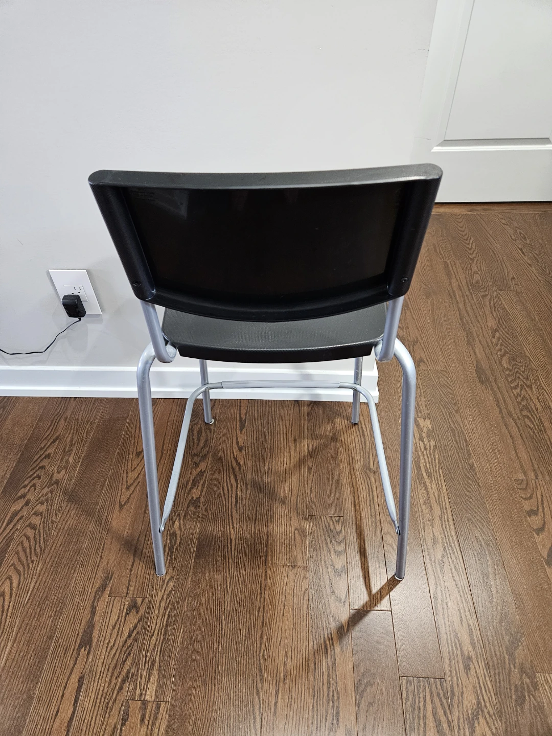 Bar stool with backrest, counter height - photo 3
