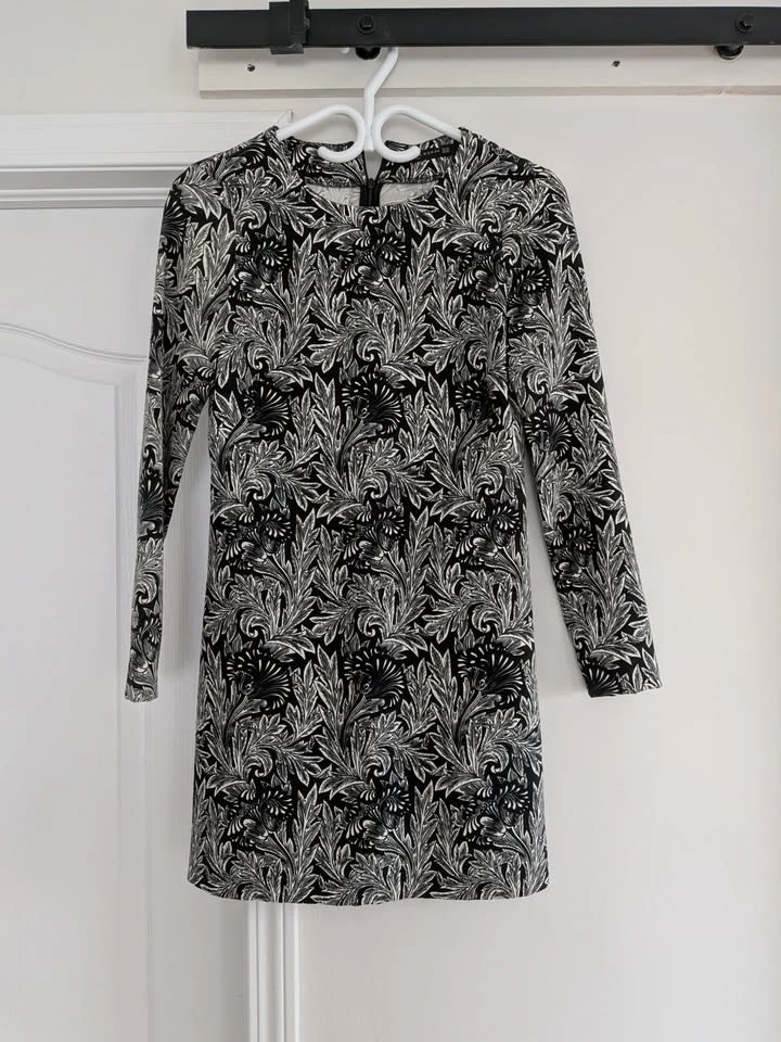 Assorted H&M and Zara dresses - photo 2