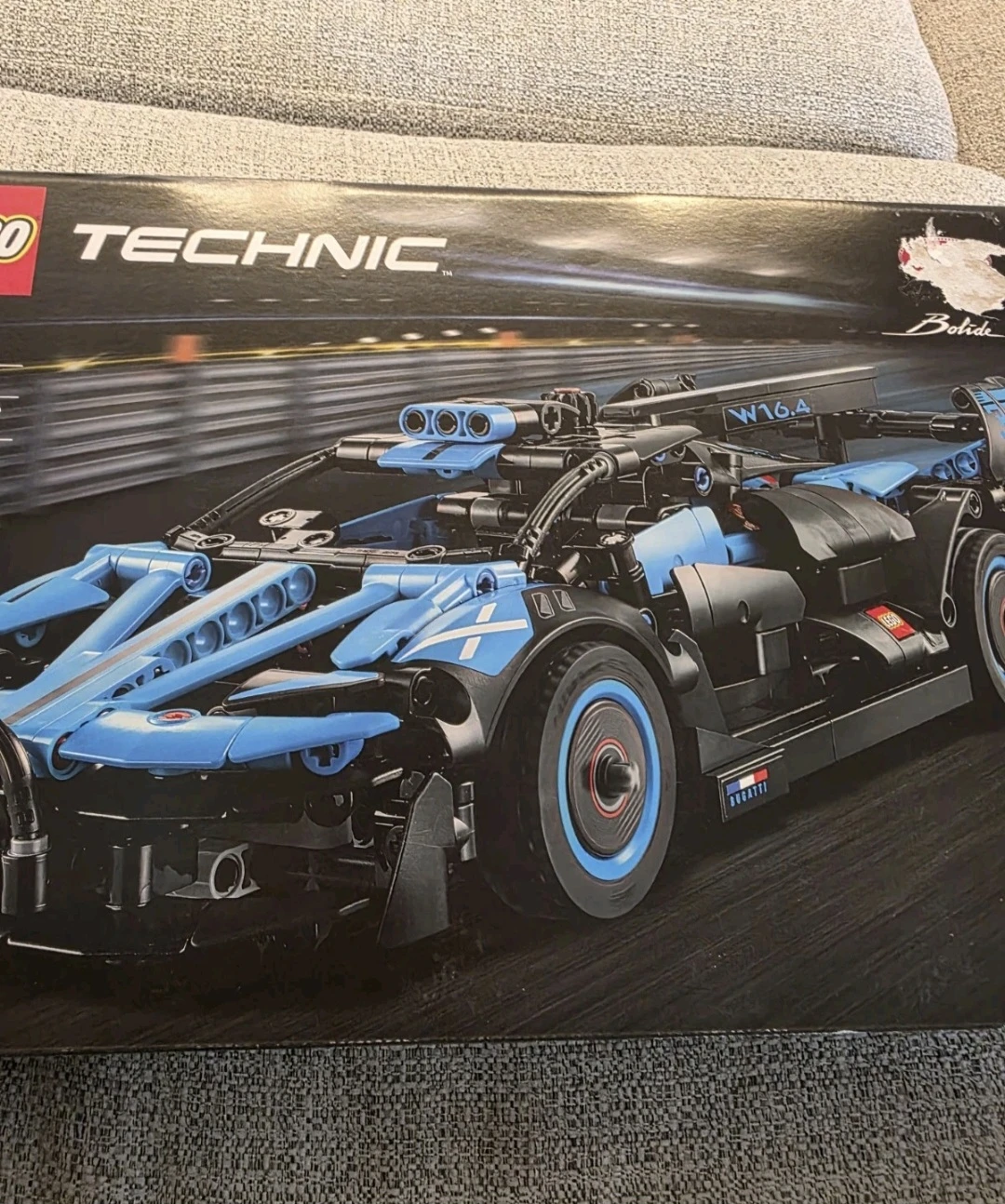 LEGO Technic 42162 Bugatti Bolide Agile Blue