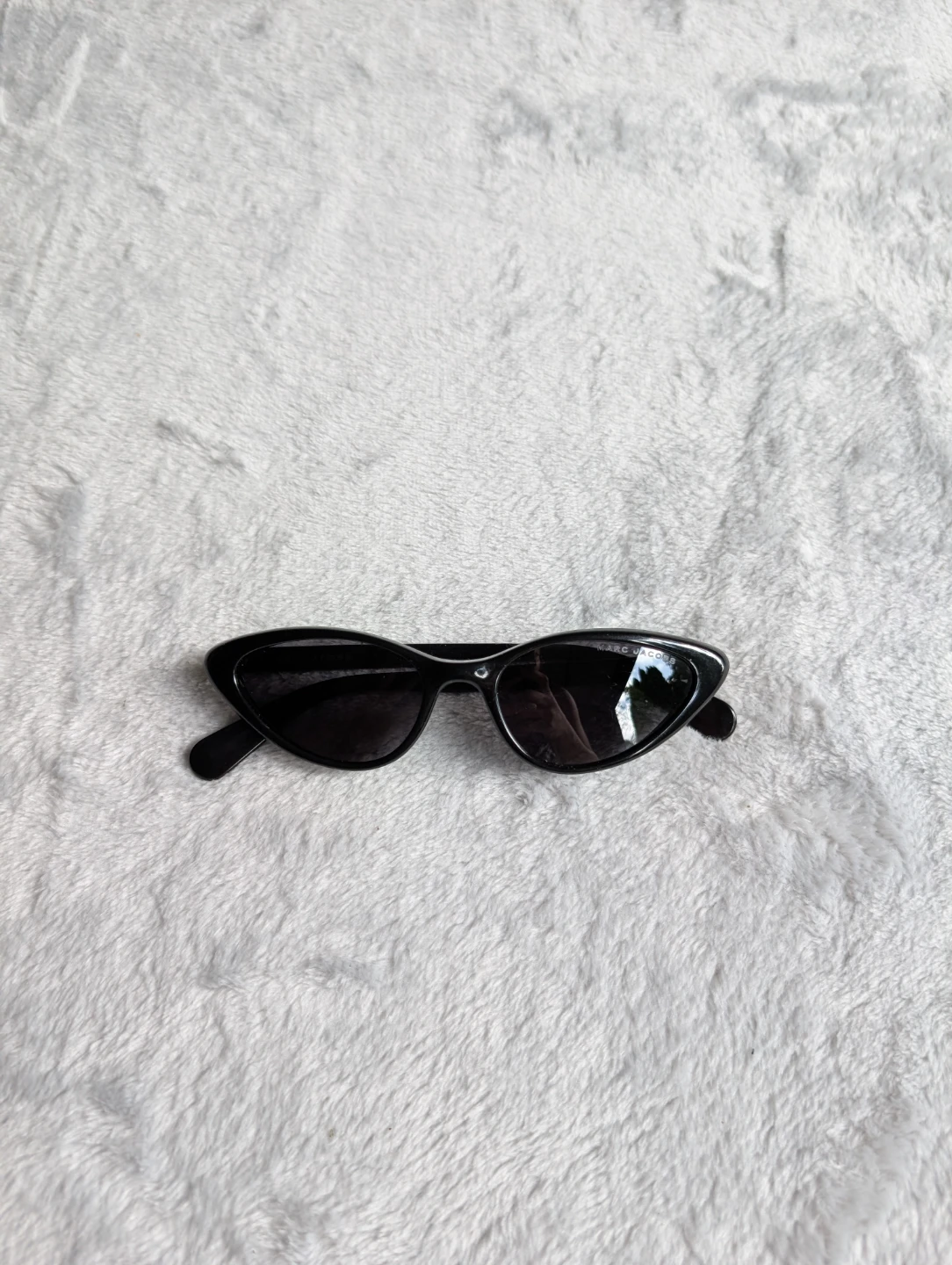Marc Jacobs Black Cat-Eye Sunglasses - photo 2