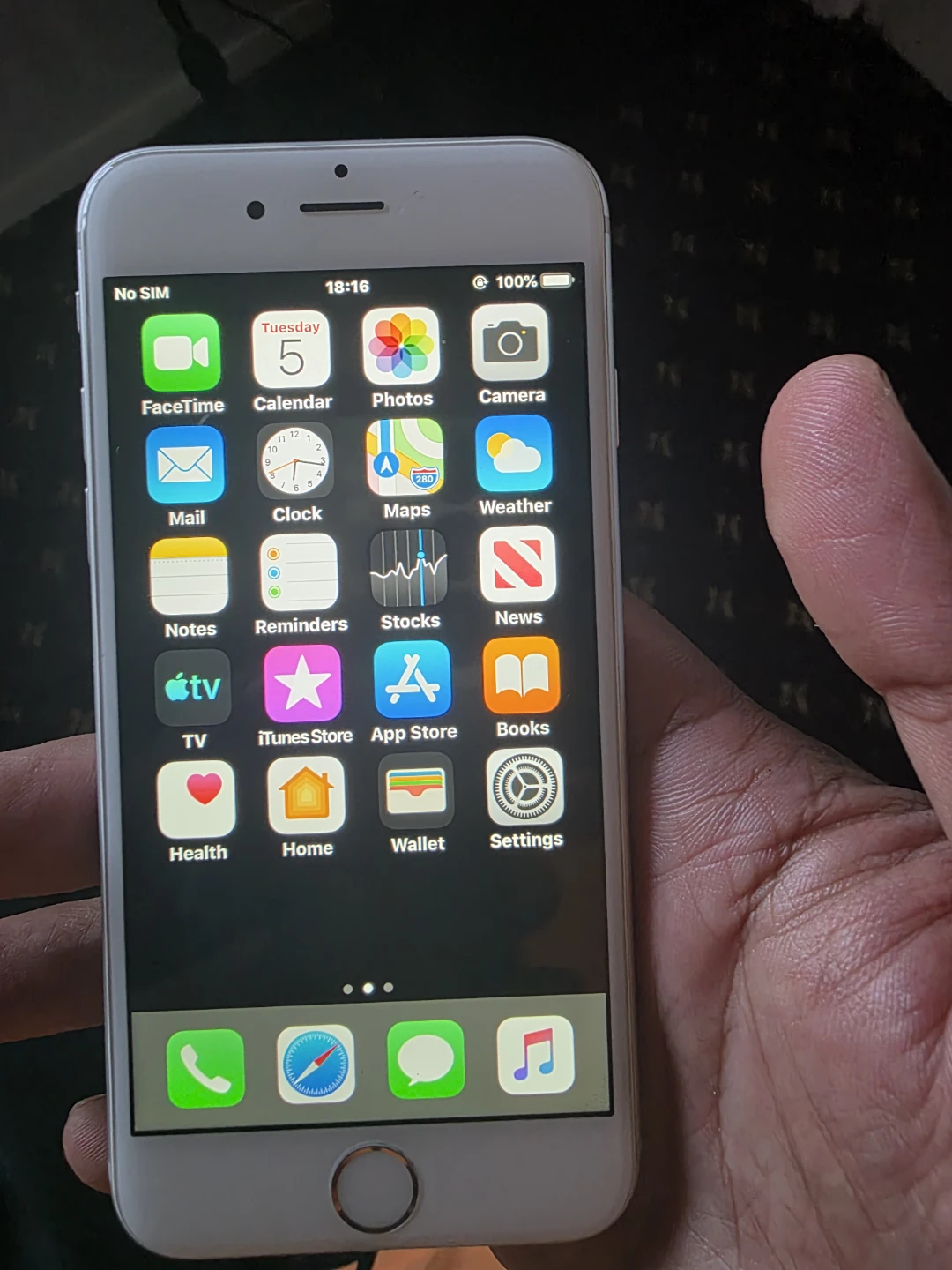 Apple iPhone 6s - photo 3