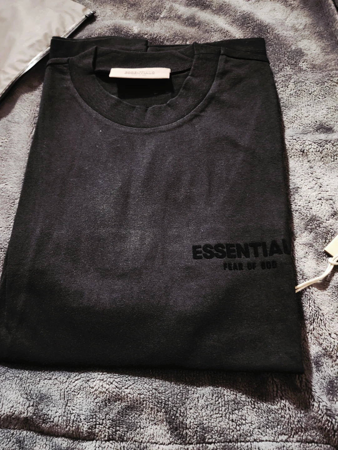 Fear of God Essentials T-Shirt Black Stretch Limo SM - photo 3