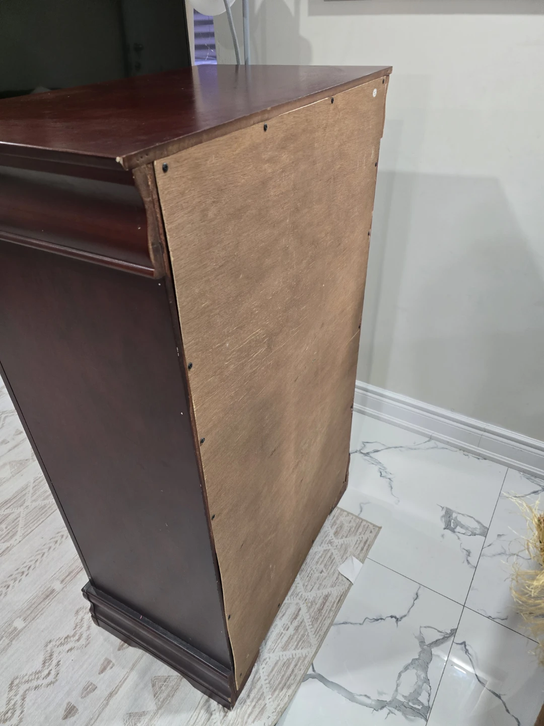 Dark Wood 5-Drawer Dresser