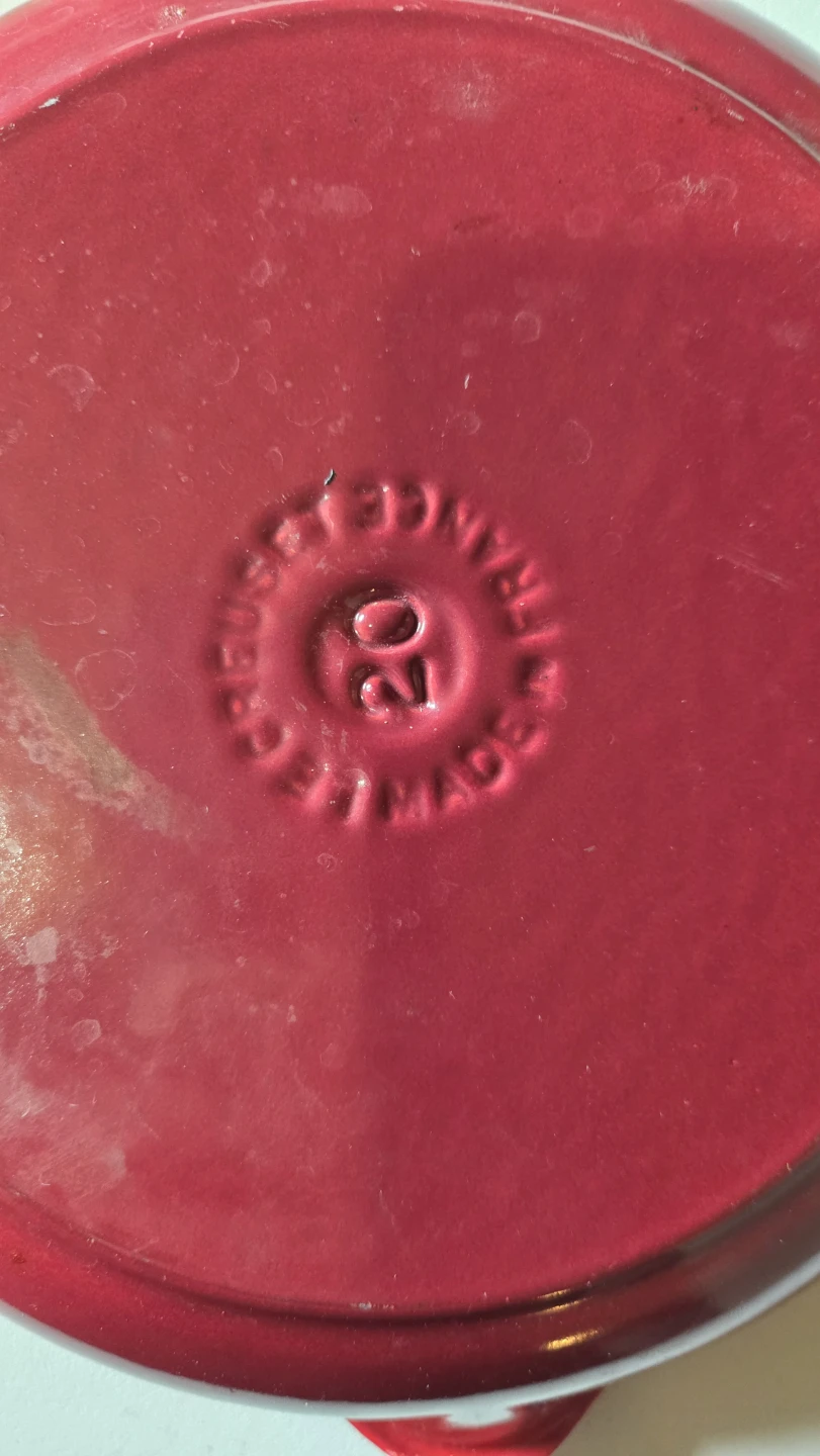 Le Creuset Cast Iron Skillet - photo 3