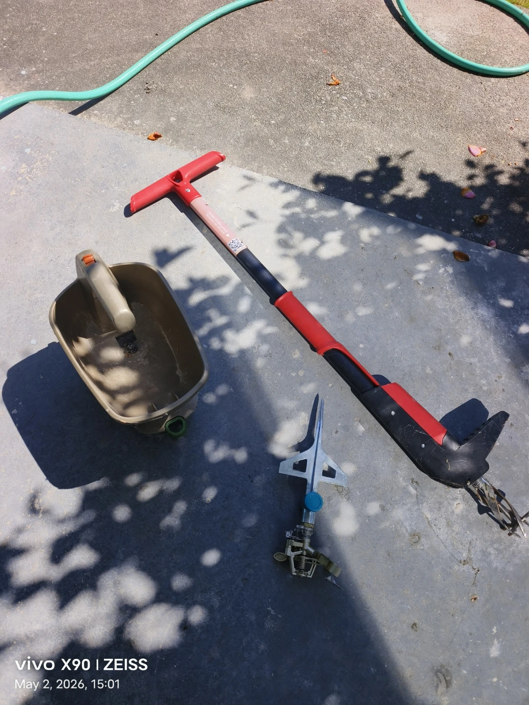 Scotts Wizz Year-Round Spreader - photo 2