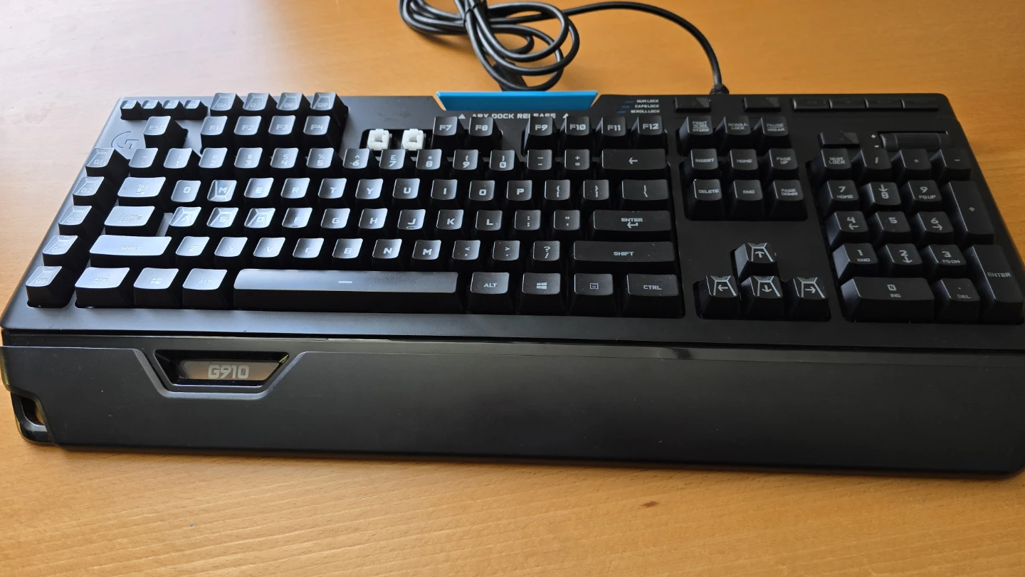 Logitech G910 Orion Spark RGB Mechanical Keyboard - photo 3