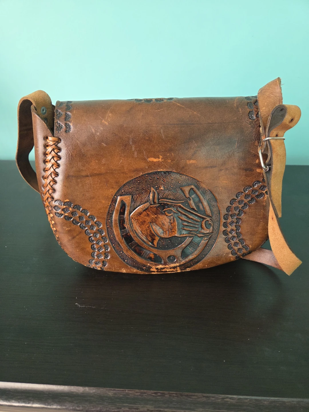 Vintage Leather Saddle Bag with Embossed Design - photo 2