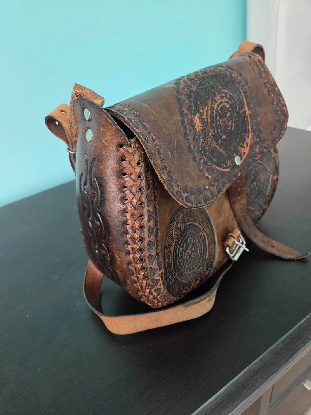 Vintage Leather Saddle Bag with Embossed Design - photo 3