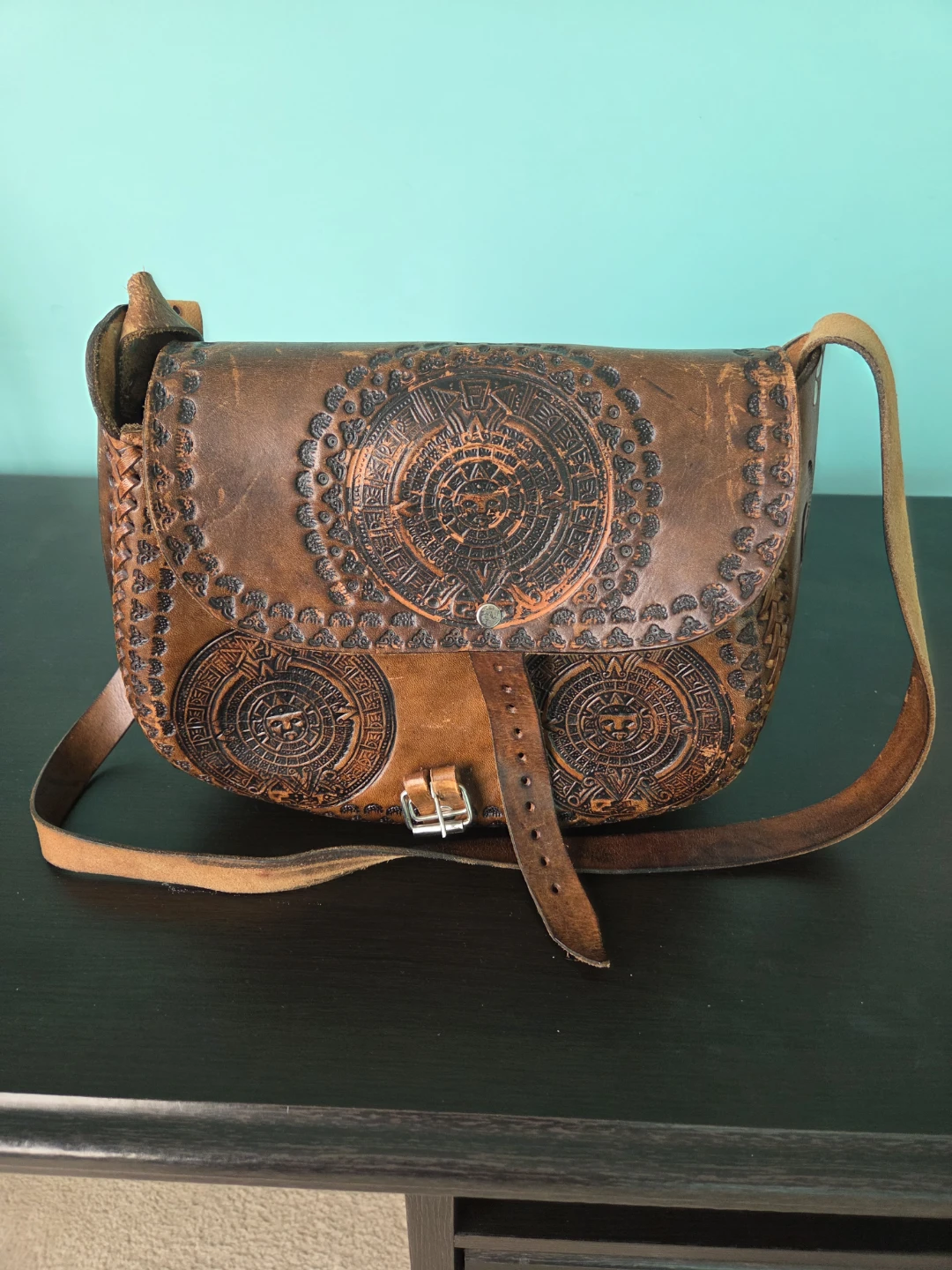 Vintage Leather Saddle Bag with Embossed Design - photo 5