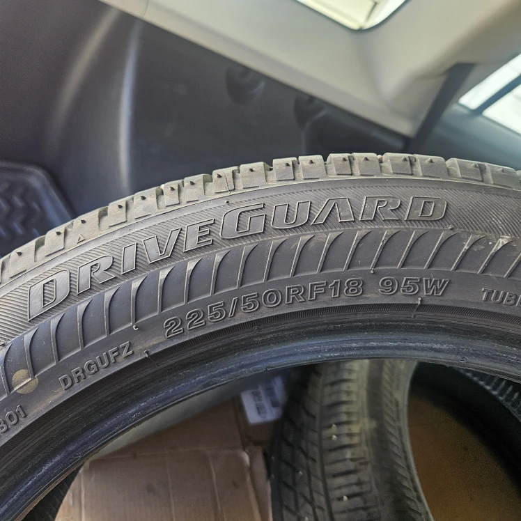 Bridgestone DriveGuard 225/50R18 95W Tire - photo 5