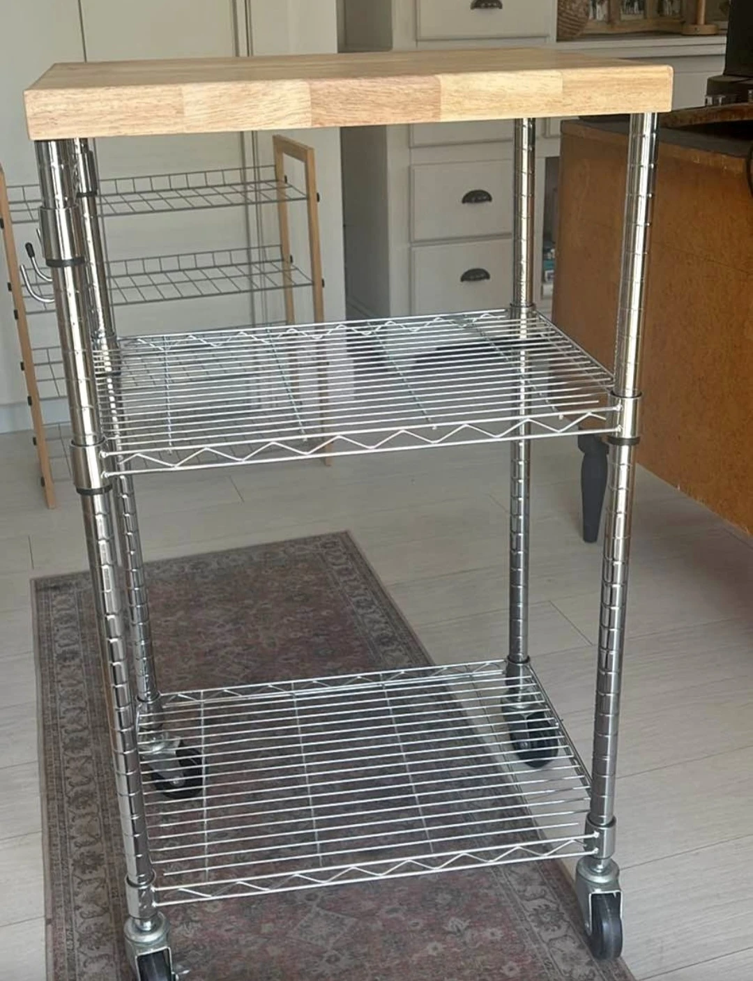 Nice mirror and kitchen island  both $85 - photo 2
