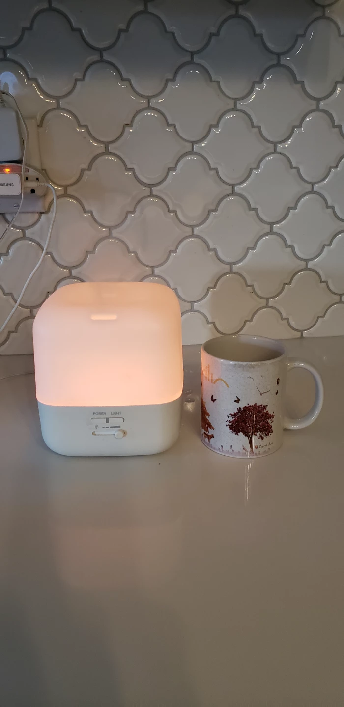White Aroma Diffuser with Light - photo 4