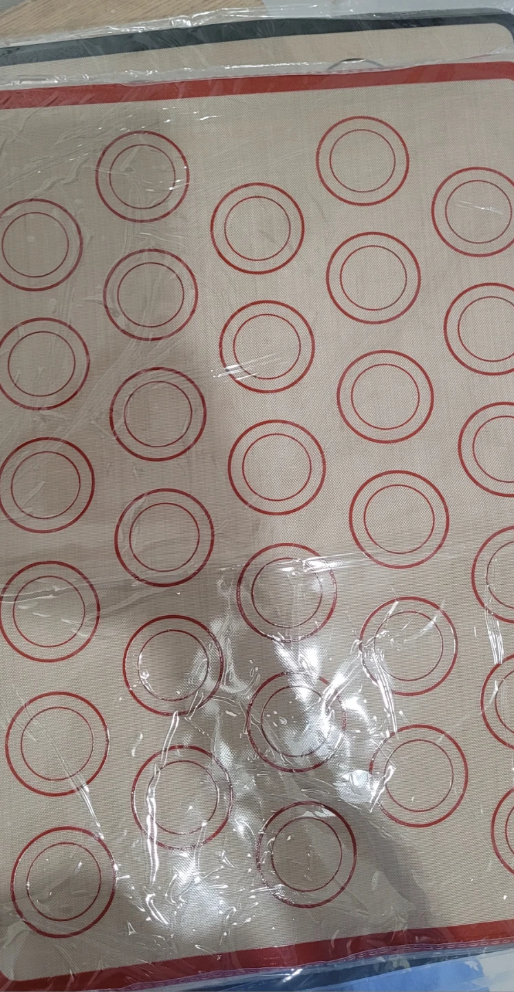 Silicone Baking Mat with Macaron Circles - photo 3
