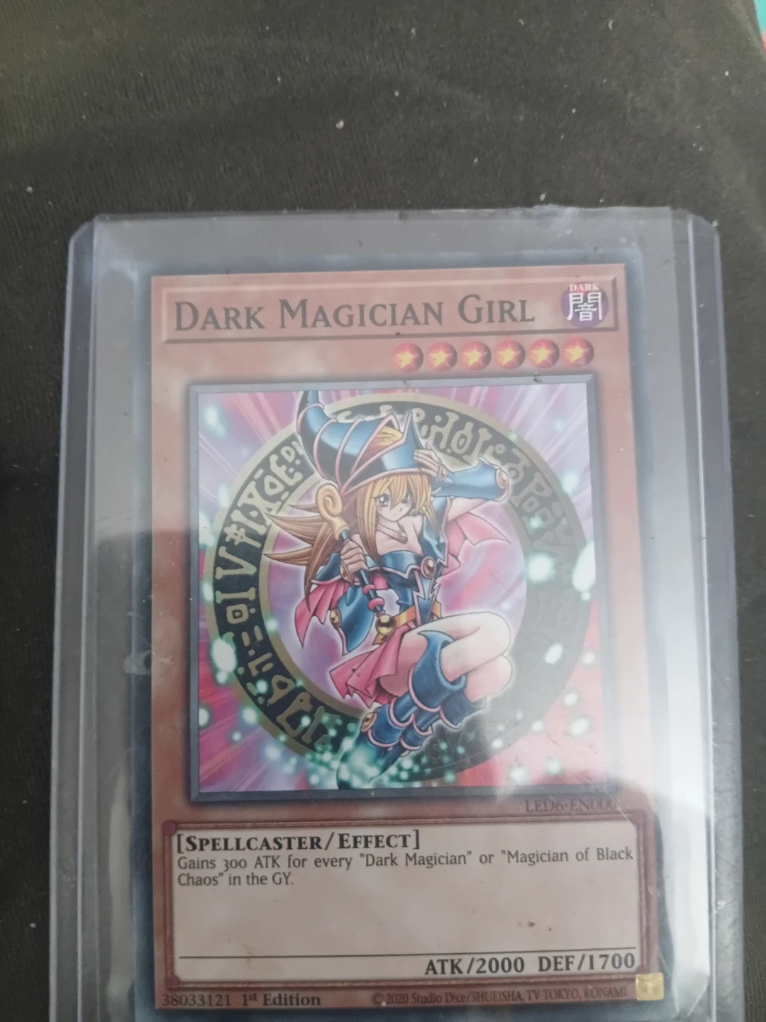 Yu-Gi-Oh! Dark Magician Girl Trading Card