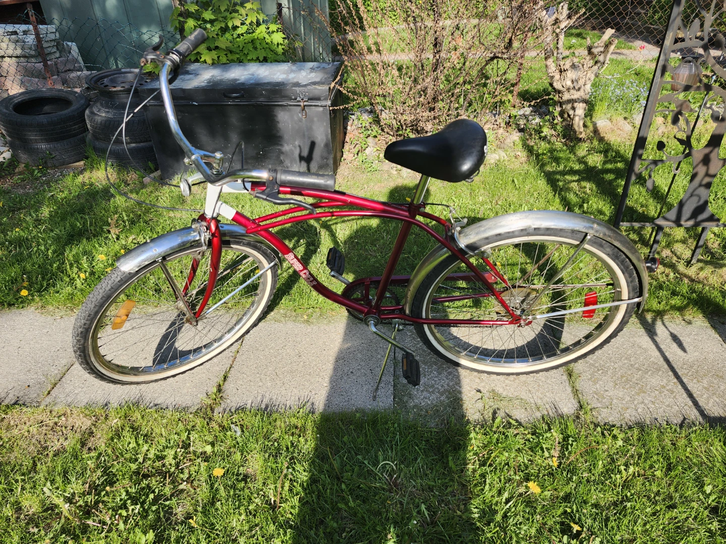 Super Cycle Cruiser Bicycle ( Vintage Great Condition)