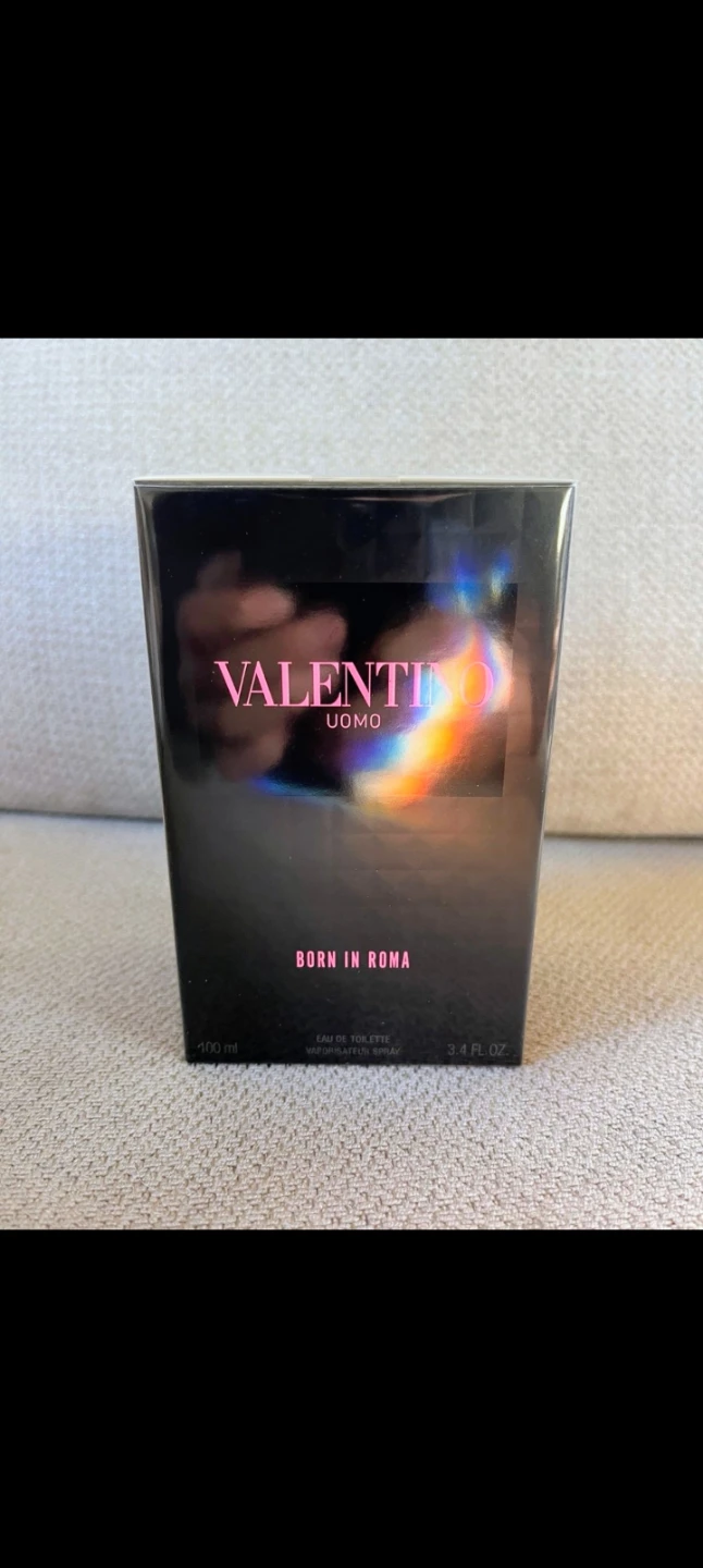 Valentino Uomo Born In Roma Eau de Toilette 100ml Send Offers