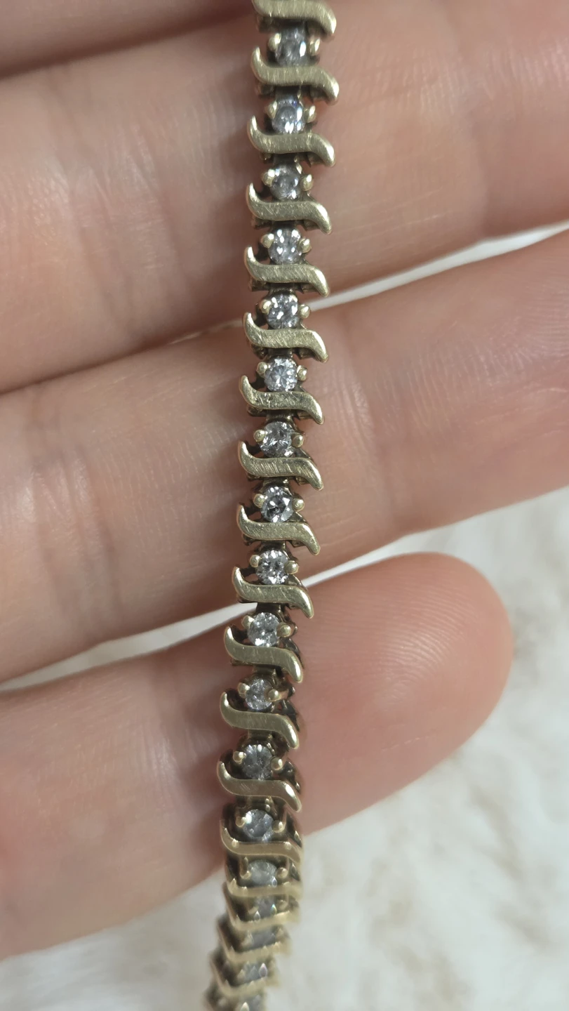 10K Gold Diamond Tennis Bracelet - photo 4
