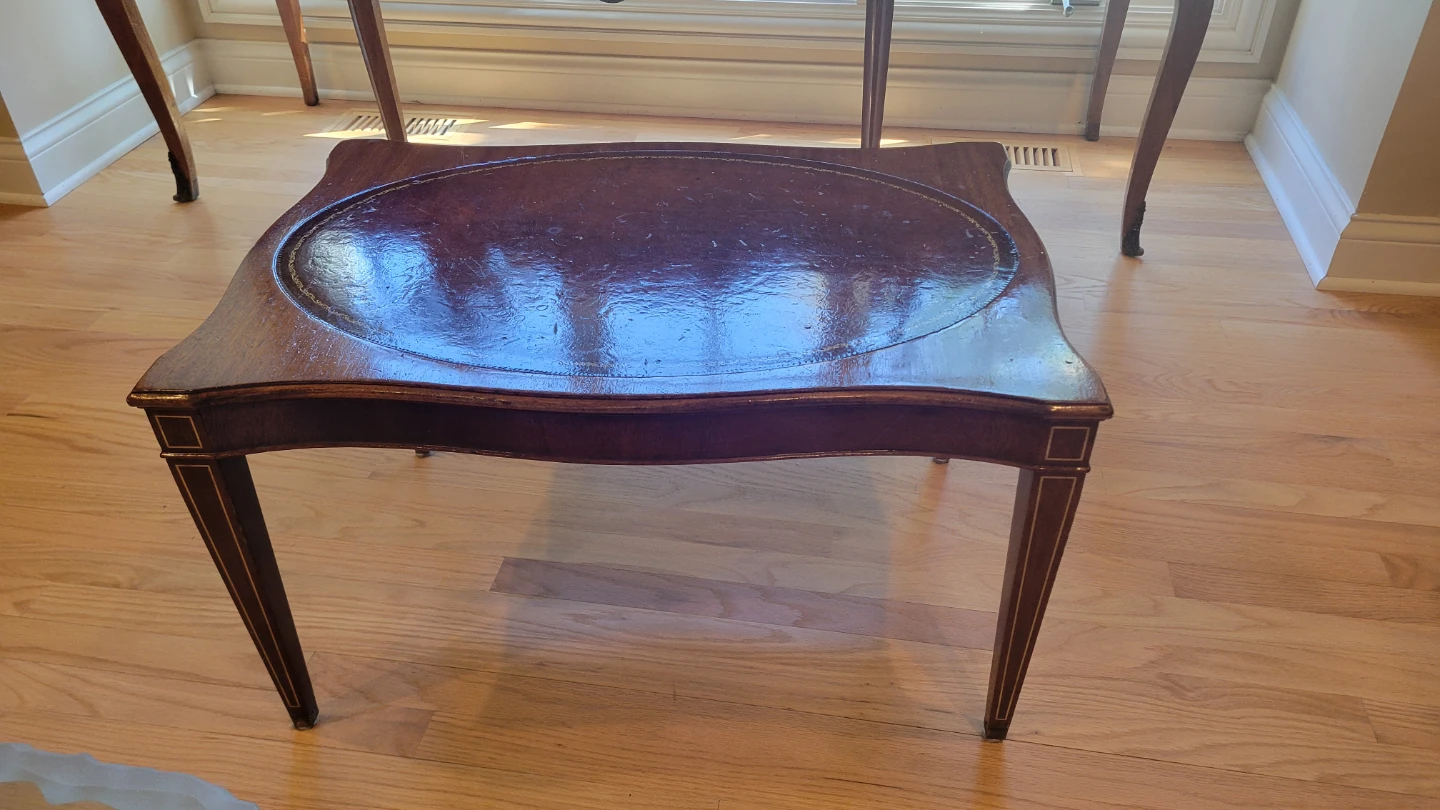 Vintage Occasional Table with Leather Inlay - photo 3