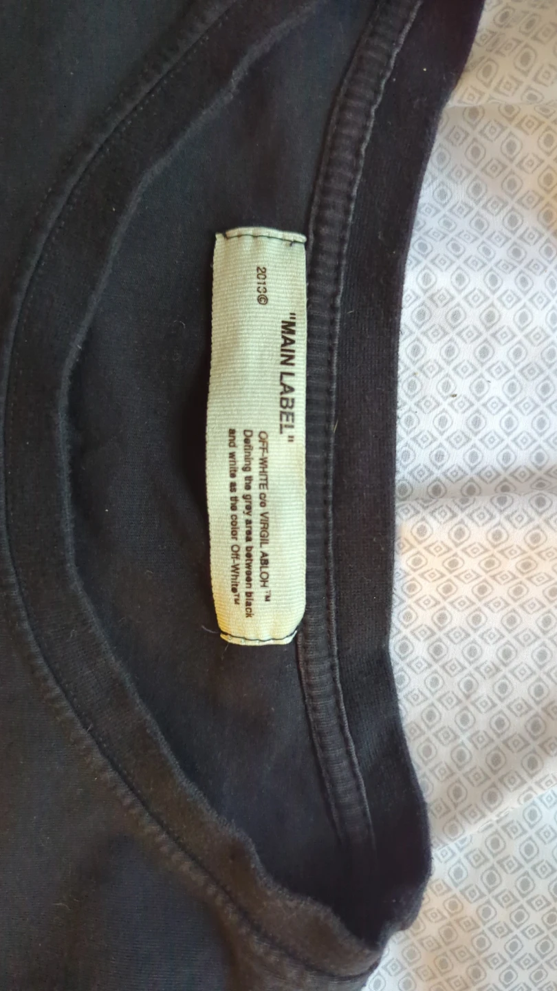 OFF-WHITE "MAIN LABEL" Black T-Shirt - photo 2
