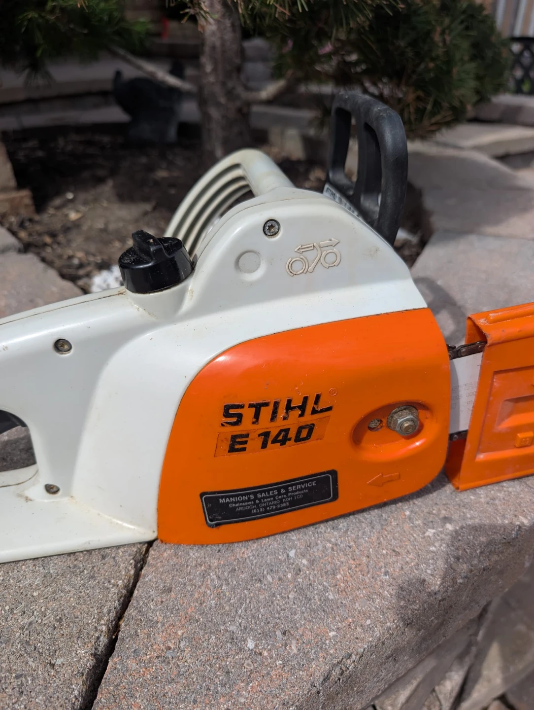 STIHL E140 Electric Chainsaw - 16" - photo 3