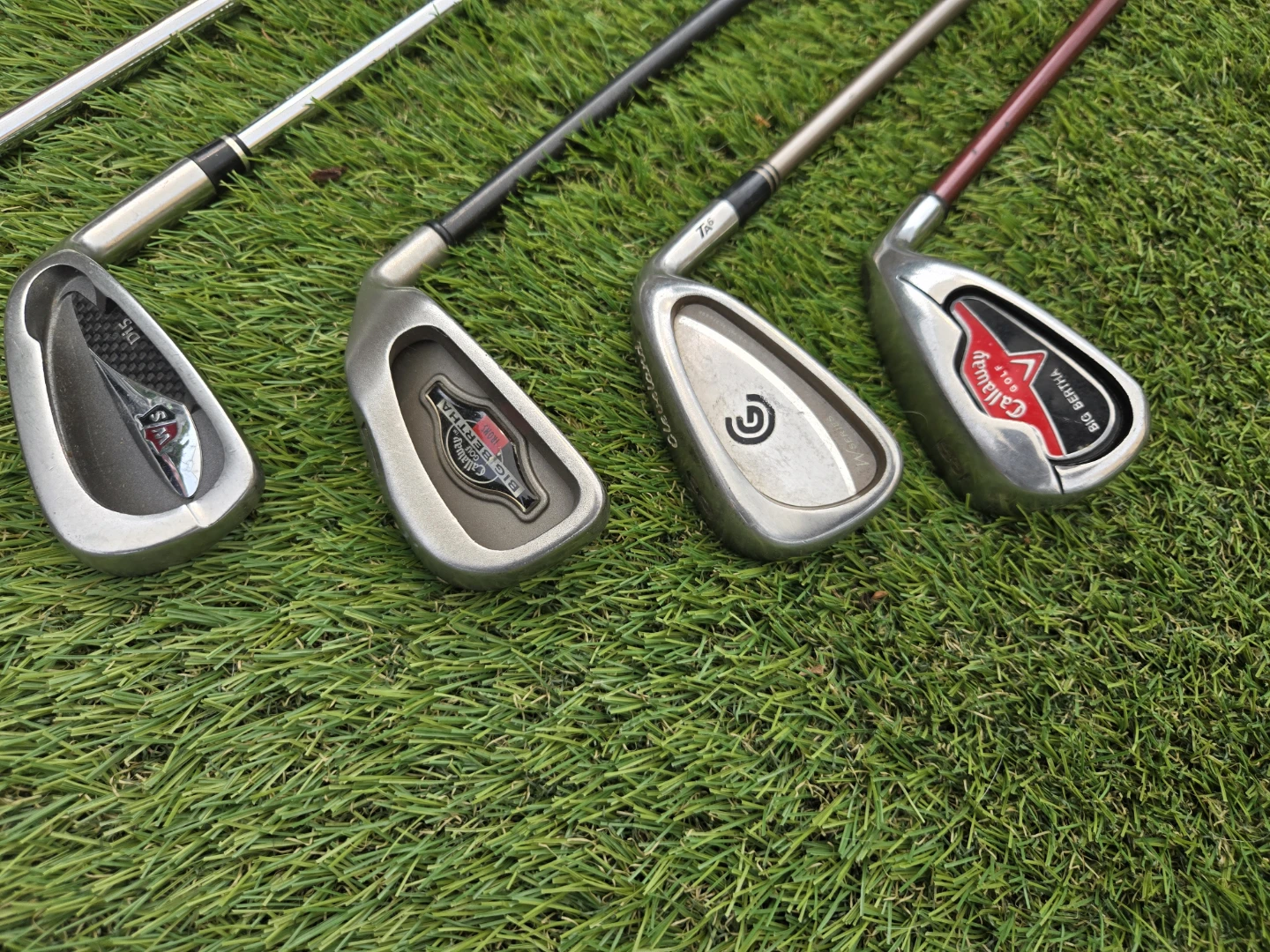 14 Set of Golf Clubs with Sun Mountain Bag  $120 - photo 4
