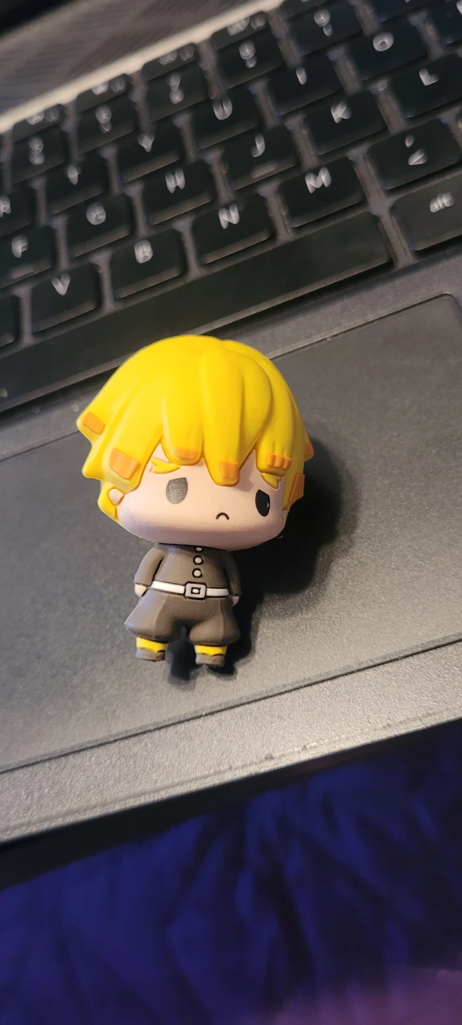 Demon Slayer Zenitsu Agatsuma Chibi Figure - photo 2