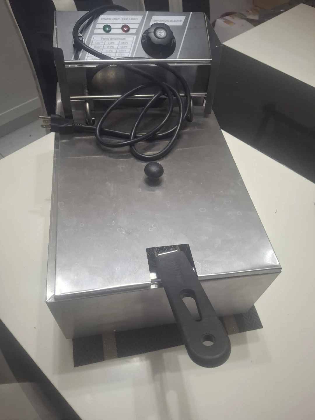 Stainless Steel Deep Fryer with Basket - photo 2