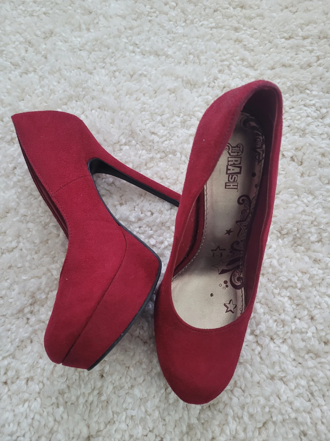 Red velvet/suede Platform High Heels - Size 7 - photo 4