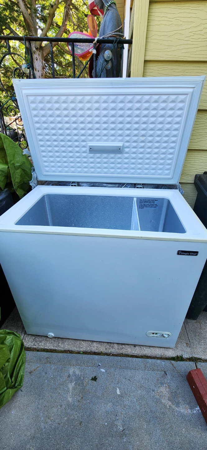 Magic Chef Chest Freezer - photo 2