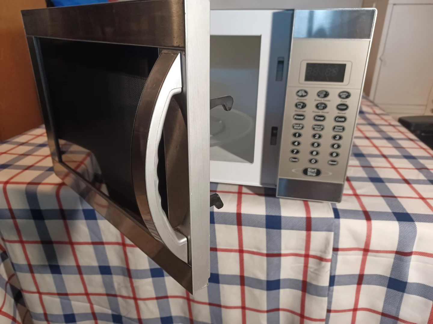 Danby Designer Microwave Oven - photo 4