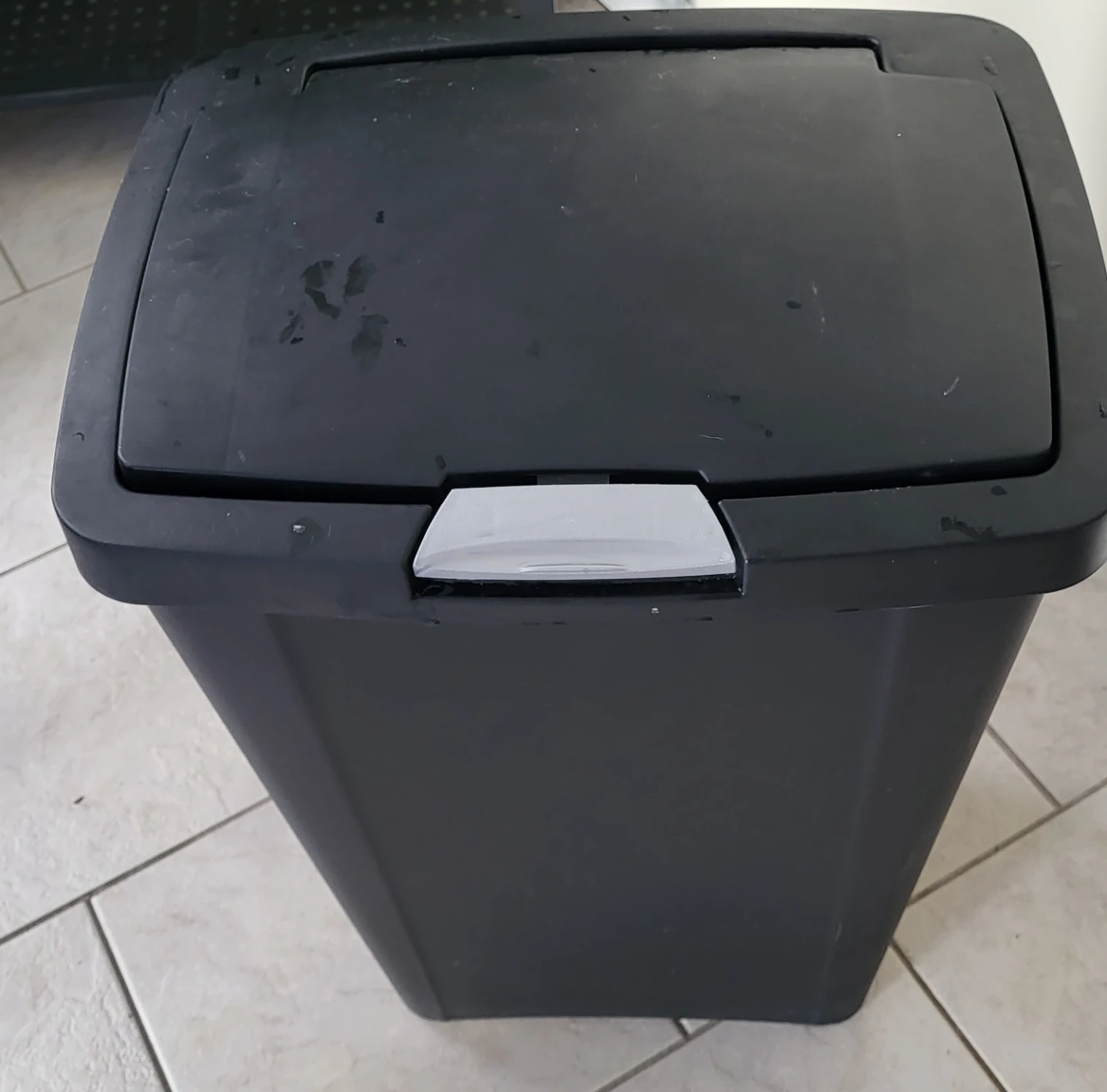 Black Step Trash Can - photo 2