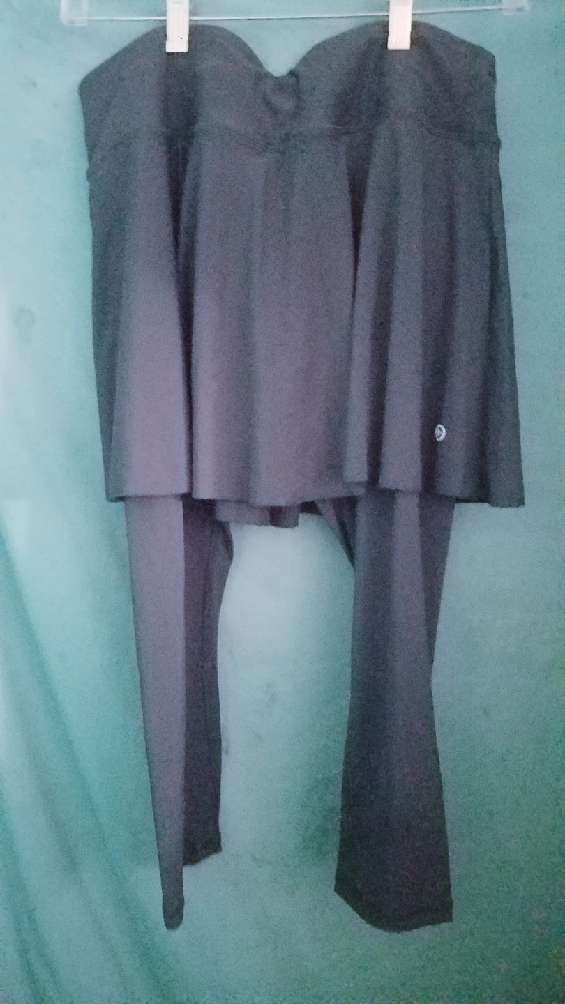 Bubblelime  Golf Skirt w Attached Leggings Size M New w Tag