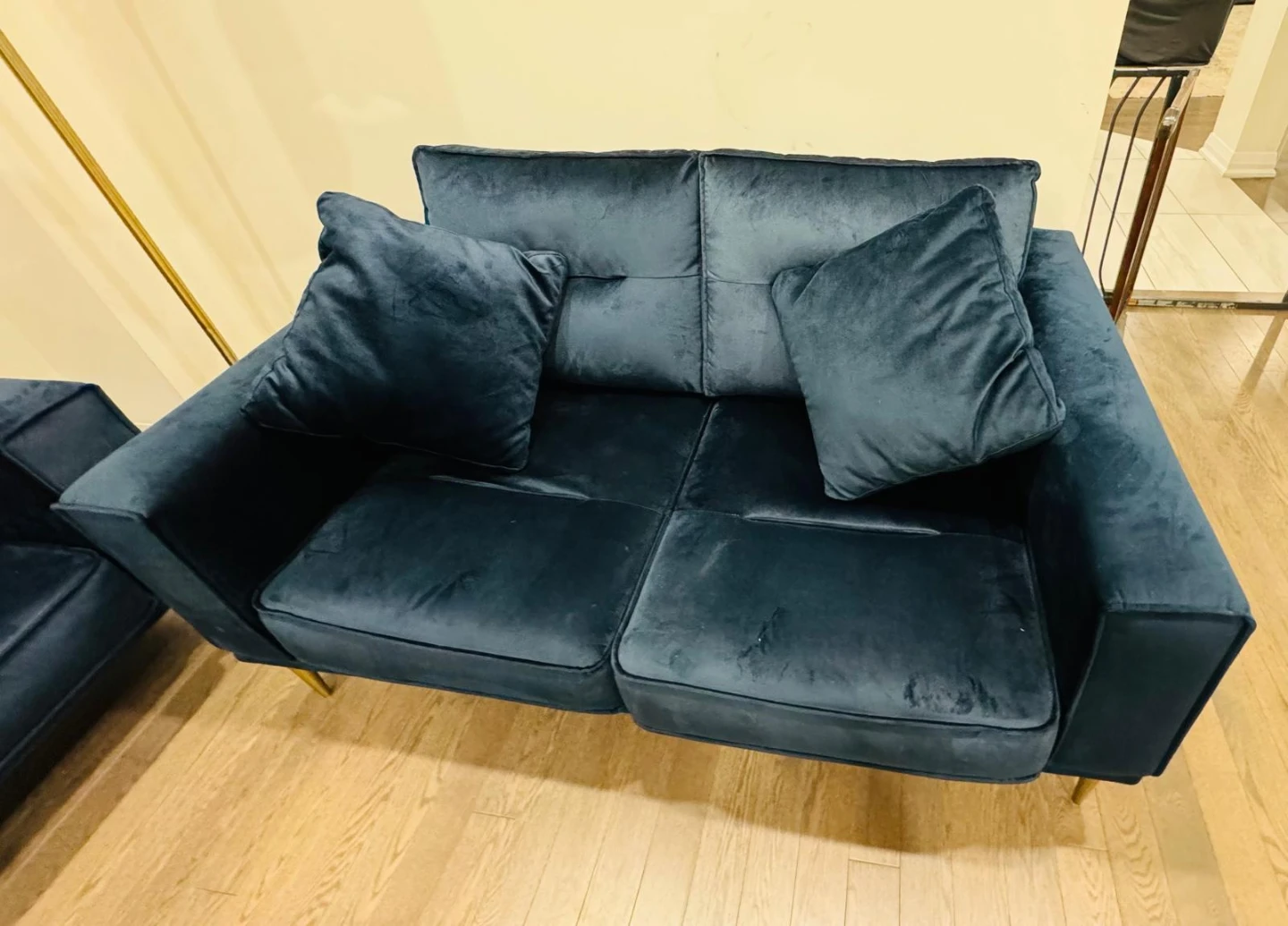 Ashley Blue Velvet Sofa Set - photo 3