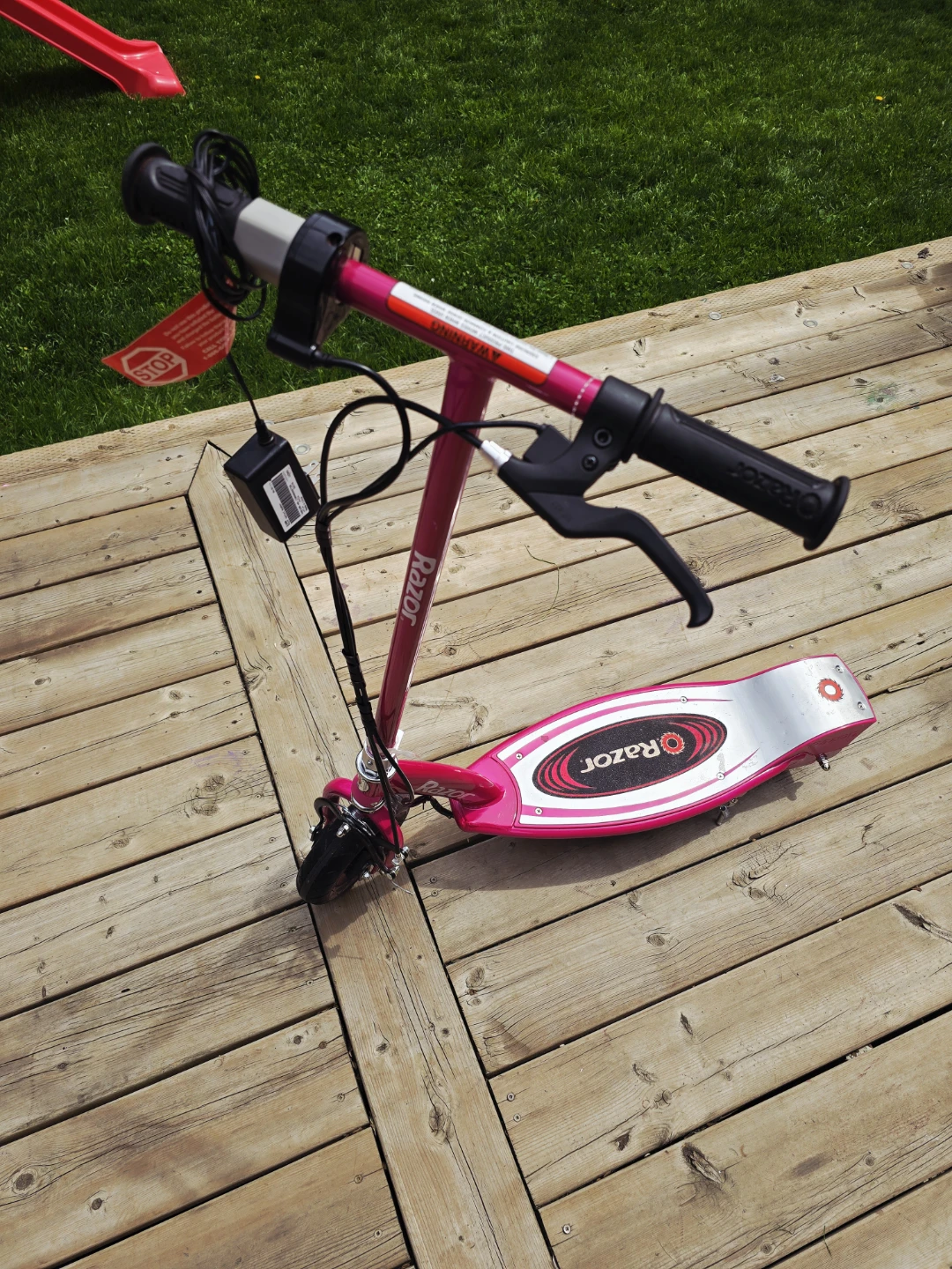 Pink Razor Electric Scooter - photo 3