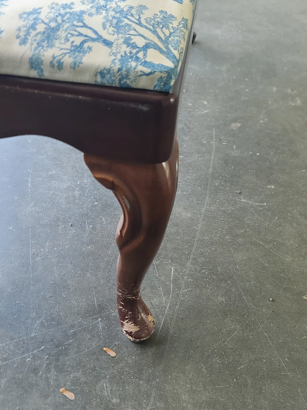 Vintage Bench with Blue Toile Upholstery - photo 4