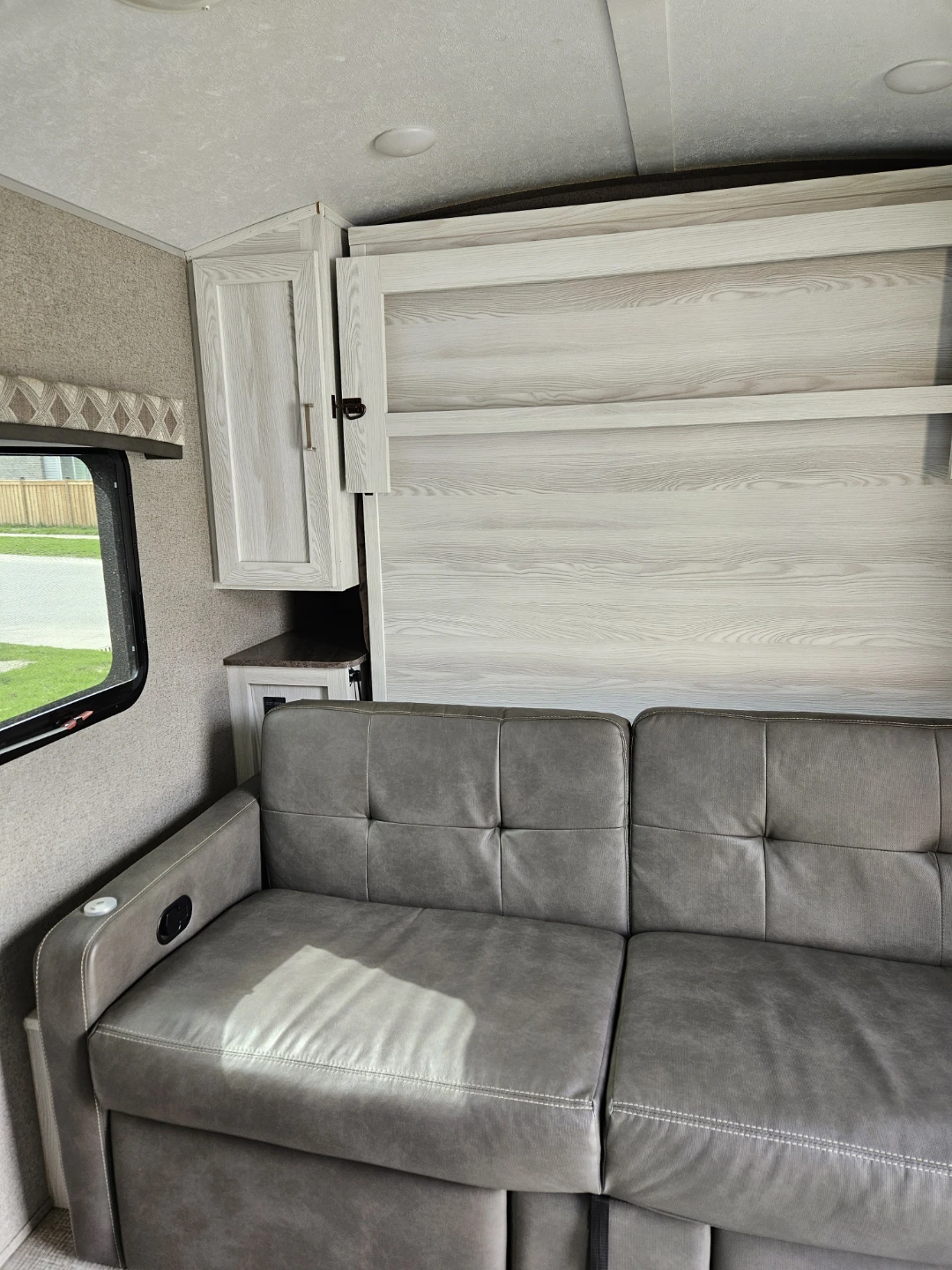 Flagstaff E-Pro 19FD Travel Trailer - photo 4