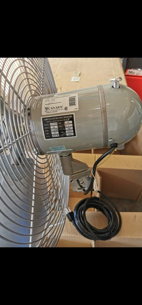 CANARM 24" Oscillating Circulating Fan - photo 4