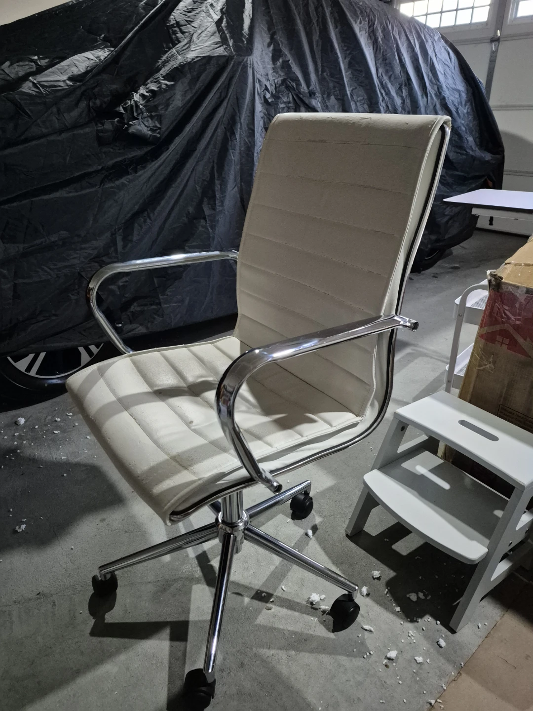 White Executive Office Chair - photo 2