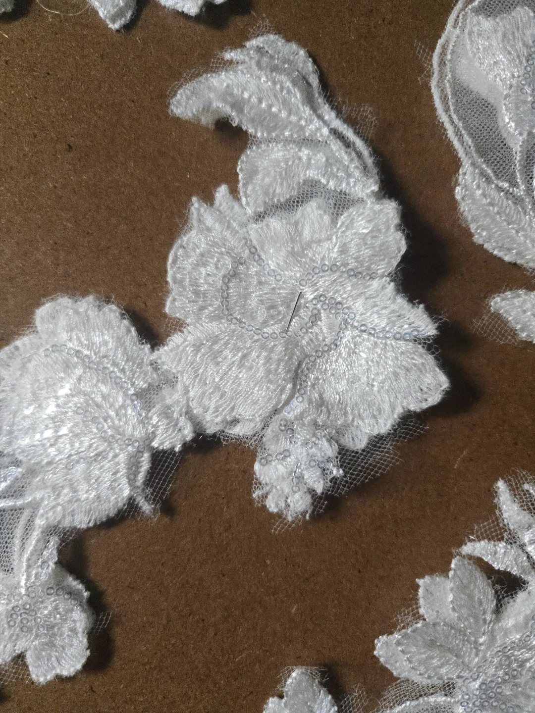 White Floral Lace Appliques  12 Pair - photo 2